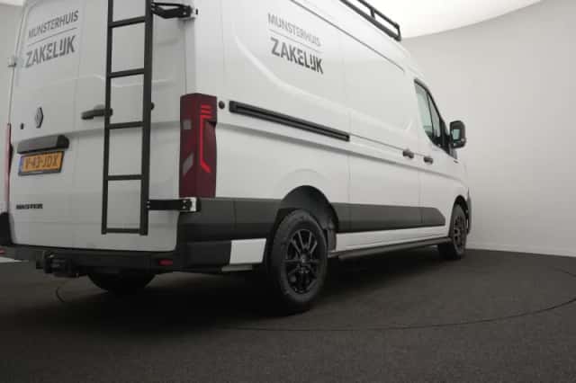 Renault Master (2024) thumbnail 6
