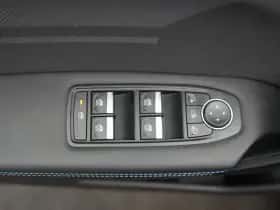 Renault Captur (2024) thumbnail 28