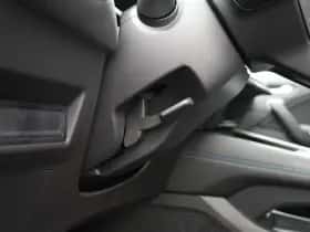 Renault Captur (2024) thumbnail 35