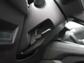 Renault Captur (2024) thumbnail 36