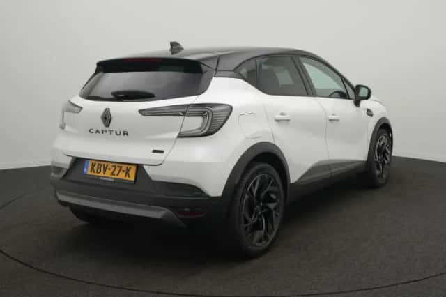 Renault Captur (2026) thumbnail 4