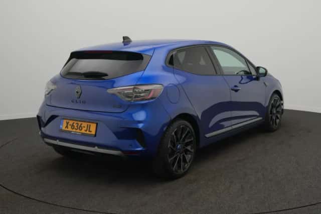 Renault Clio (2023) thumbnail 4