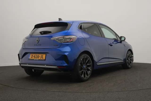 Renault Clio (2023) thumbnail 6