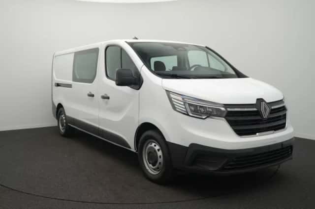 Renault Trafic (2026) thumbnail 2