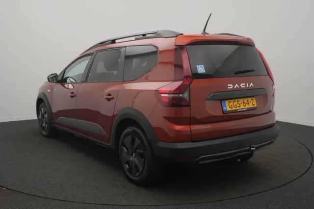 Dacia Jogger (2024) thumbnail 3