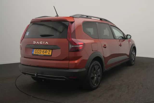 Dacia Jogger (2024) thumbnail 4