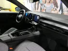 Renault Austral (2025) thumbnail 44