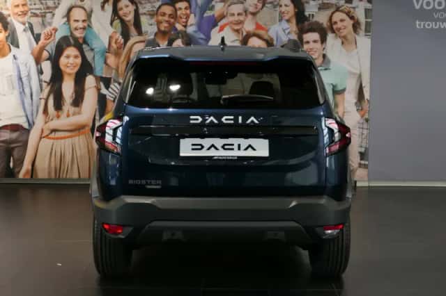 Dacia Bigster (2025) thumbnail 4