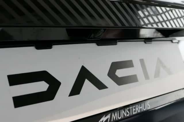 Dacia Bigster (2025) thumbnail 6