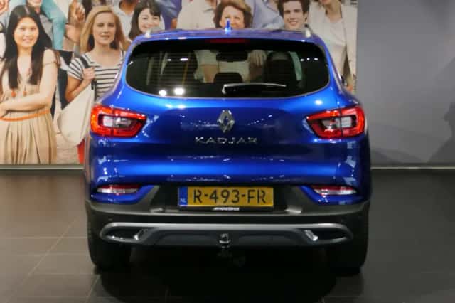 Renault Kadjar (2022) thumbnail 4