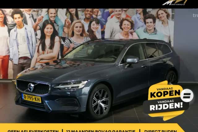 Volvo V60 (2022) thumbnail 1