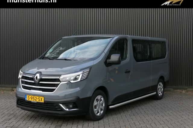 Renault Trafic (2023) thumbnail 1