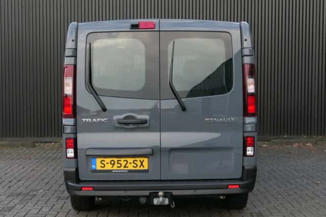 Renault Trafic (2023) thumbnail 4