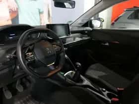 Peugeot 208 (2022) thumbnail 19