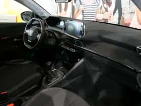 Peugeot 208 (2022) thumbnail 37