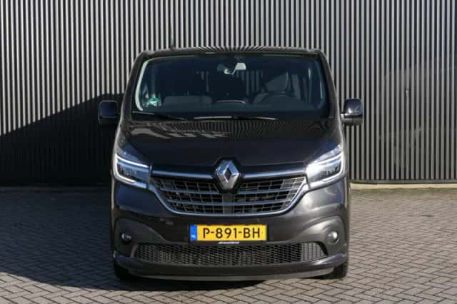 Renault Trafic (2021) thumbnail 2