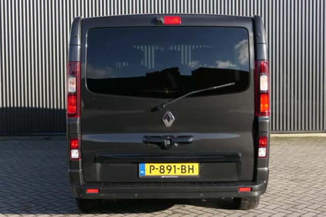 Renault Trafic (2021) thumbnail 4