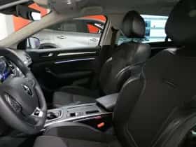 Renault Mégane (2023) thumbnail 23