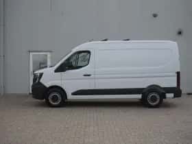 Renault Master (2024) thumbnail 2