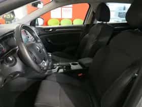 Renault Mégane (2021) thumbnail 24