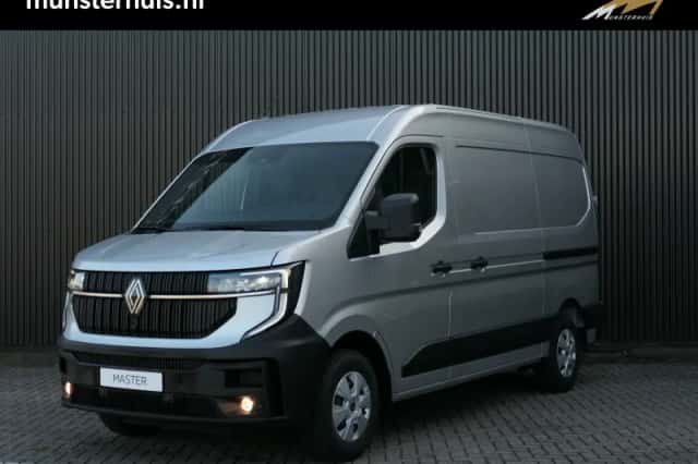 Renault Master (2024) thumbnail 1