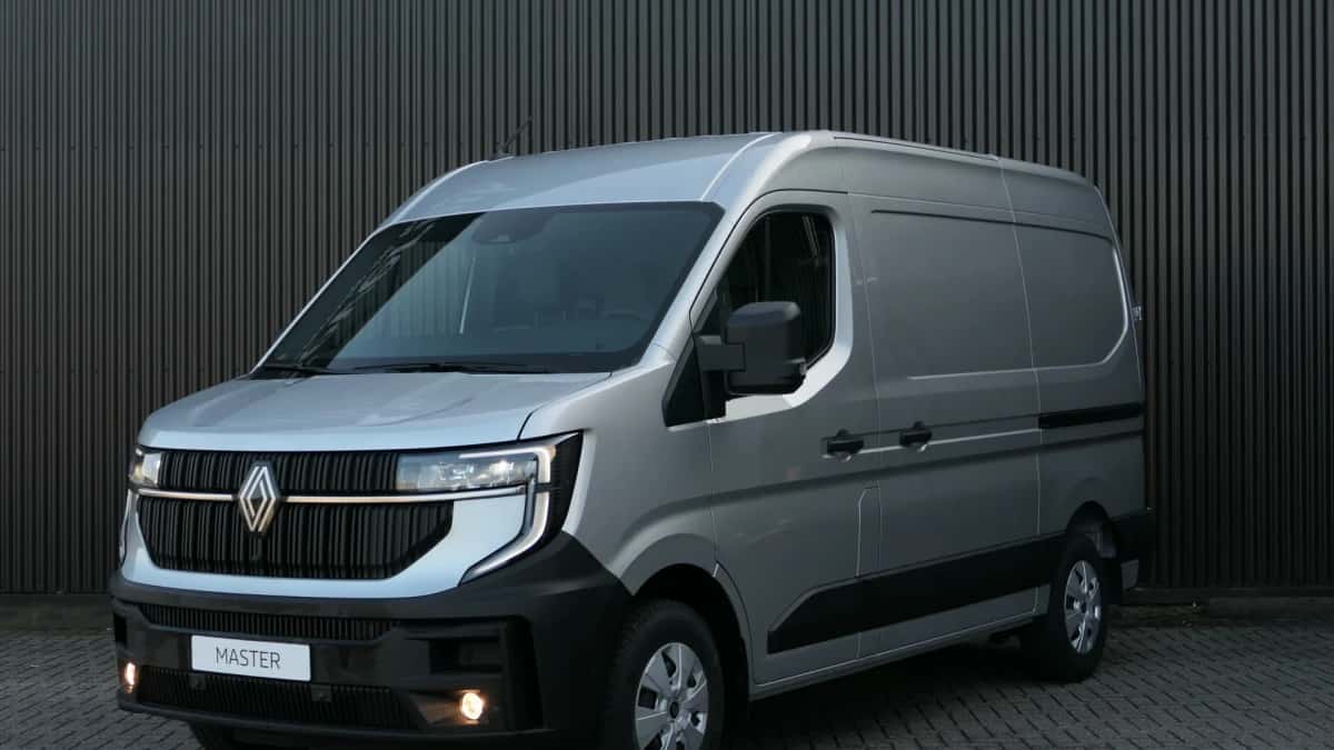 Renault Master (2024) — foto 1