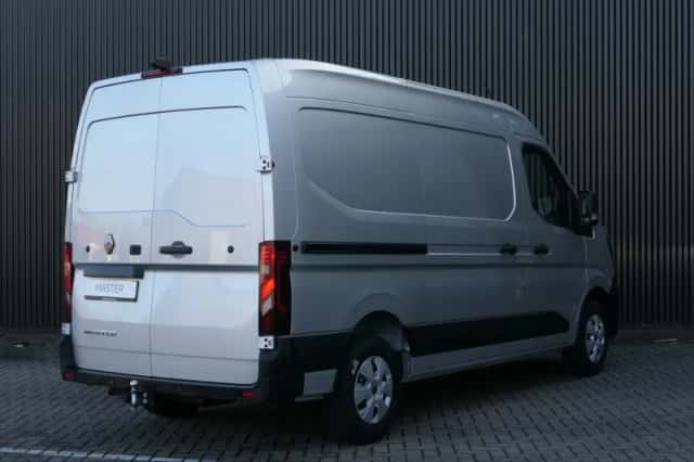 Renault Master (2024) thumbnail 3