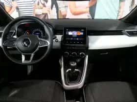 Renault Clio (2023) thumbnail 10