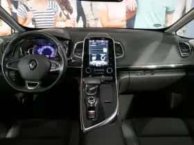 Renault Espace (2019) thumbnail 16