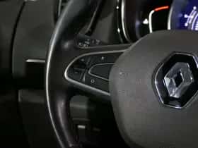 Renault Espace (2019) thumbnail 18