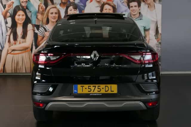 Renault Arkana (2023) thumbnail 4