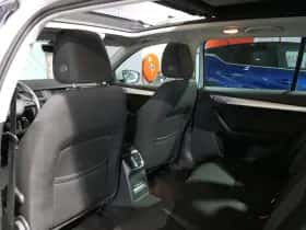 Škoda Octavia (2019) thumbnail 7