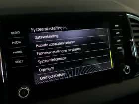 Škoda Karoq (2021) thumbnail 42