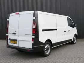 Renault Trafic (2022) thumbnail 3