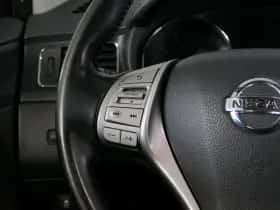 Nissan Pulsar (2015) thumbnail 14