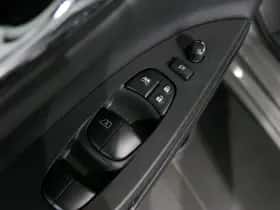 Nissan Pulsar (2015) thumbnail 19