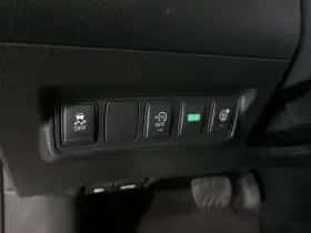 Nissan Pulsar (2015) thumbnail 24