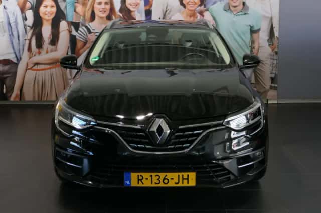 Renault Mégane (2022) thumbnail 2