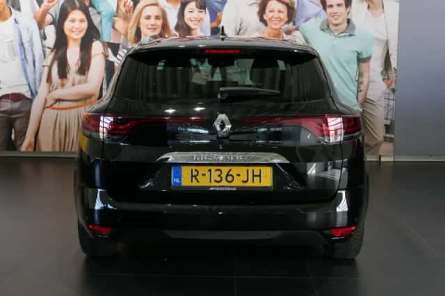 Renault Mégane (2022) thumbnail 4