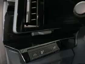 Renault Austral (2023) thumbnail 31