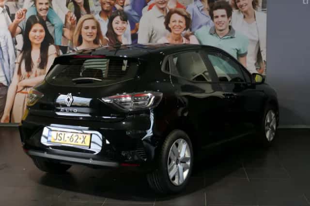Renault Clio (2026) thumbnail 3