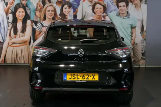 Renault Clio (2026) thumbnail 4