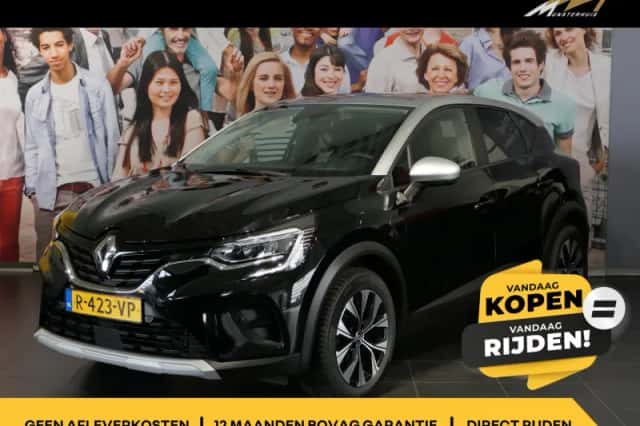 Renault Captur (2022) thumbnail 1