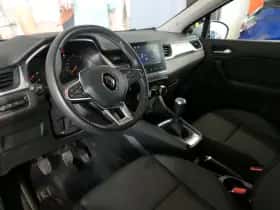 Renault Captur (2022) thumbnail 22