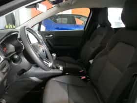Renault Captur (2022) thumbnail 23
