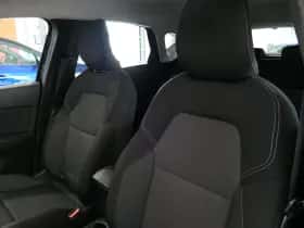 Renault Captur (2022) thumbnail 24