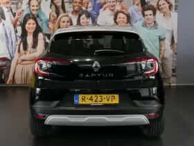 Renault Captur (2022) thumbnail 4