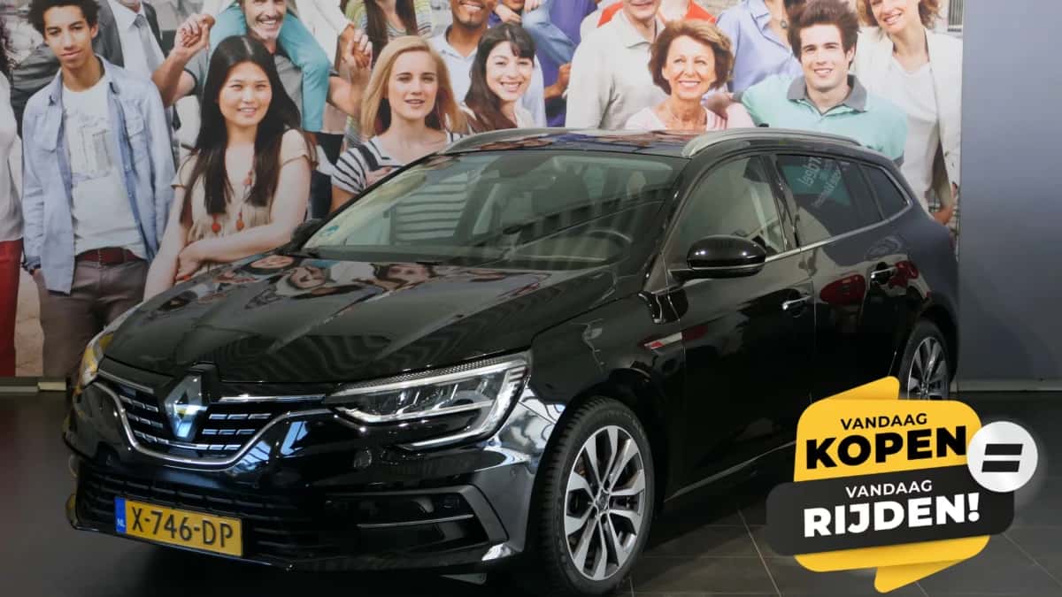 Renault Mégane (2023) — foto 1