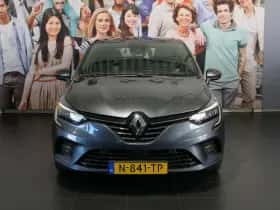 Renault Clio (2022) thumbnail 2
