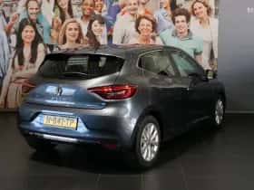 Renault Clio (2022) thumbnail 3